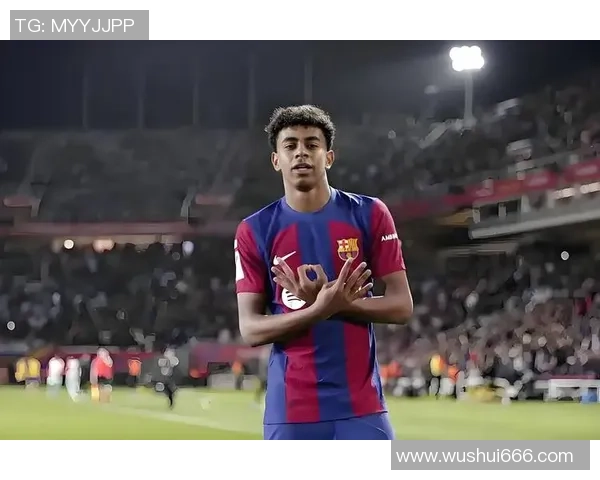 足球边前卫球星的崛起与影响力解析：从进攻核心到全能中场的角色转变